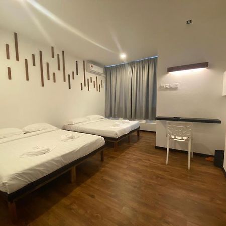 Kuching Hotel Ngoại thất bức ảnh