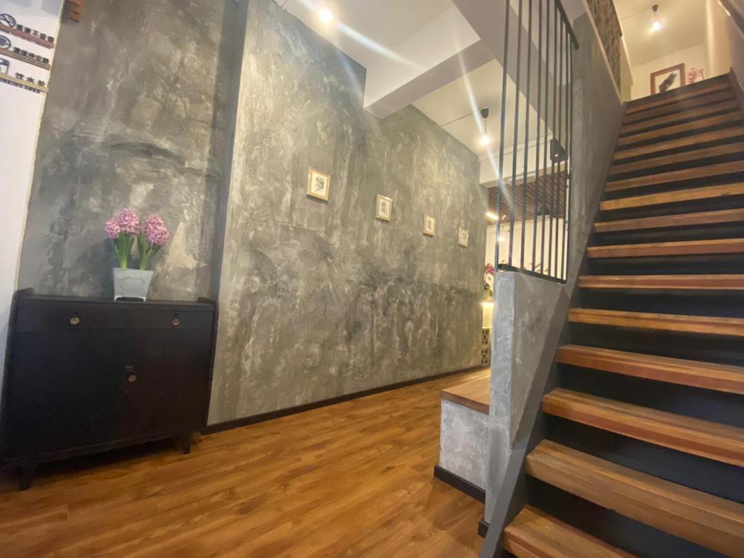 Kuching Hotel Ngoại thất bức ảnh